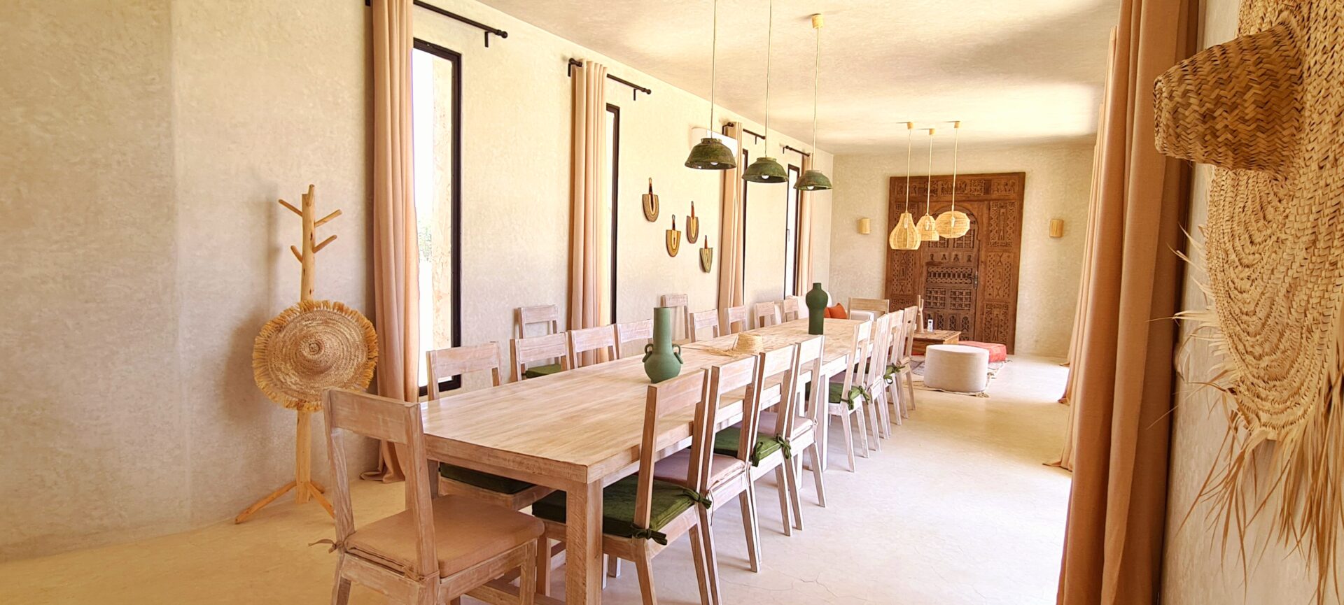 La grande table de la villa